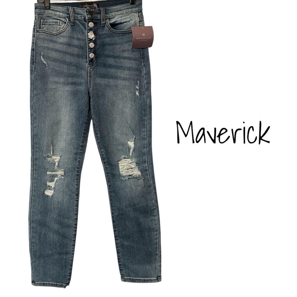 Maverick Distressed Jeans NWT